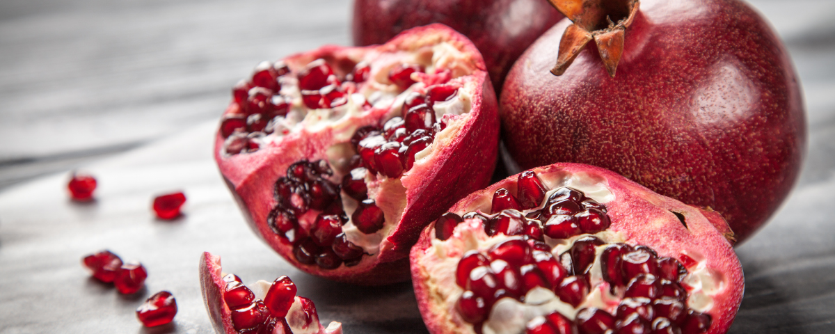 Pomegranate juice outlet benefits for skin