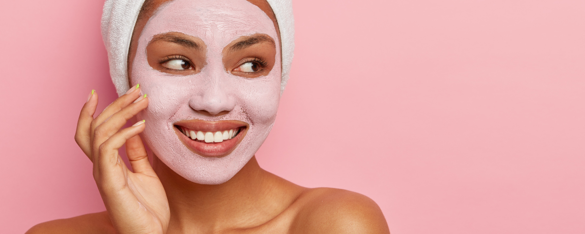 A look into clay mask benefits for skin - Truebasics Blog